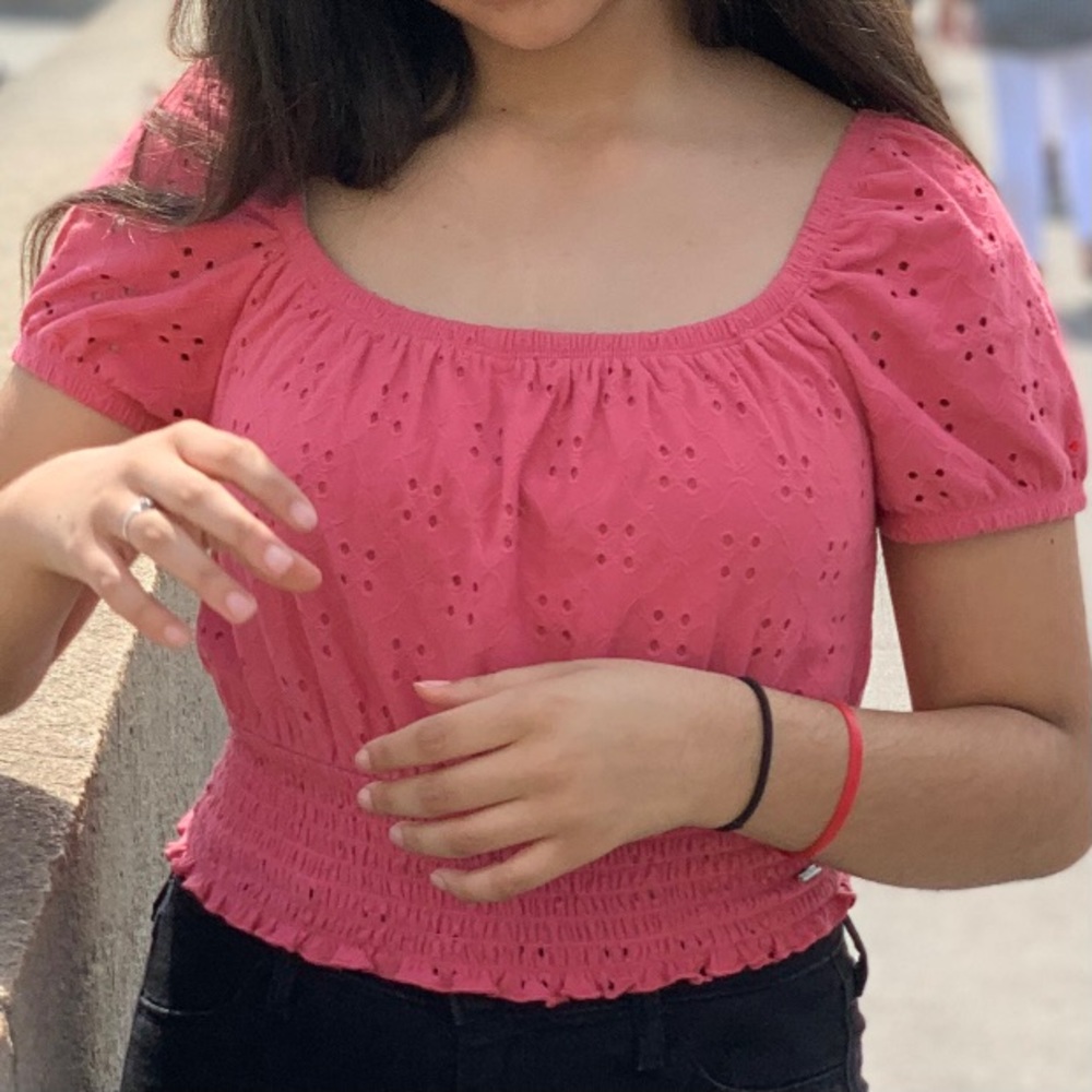 Hollister Off/On the Shoulder Top